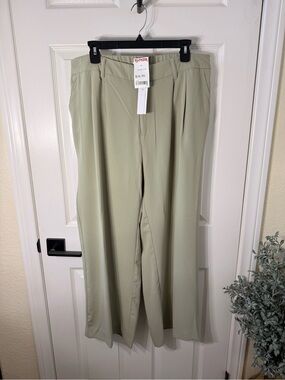 Women’s Sage Green Dress Pants - Unknown Brand ***READ SIZING DESCRIPTION***
